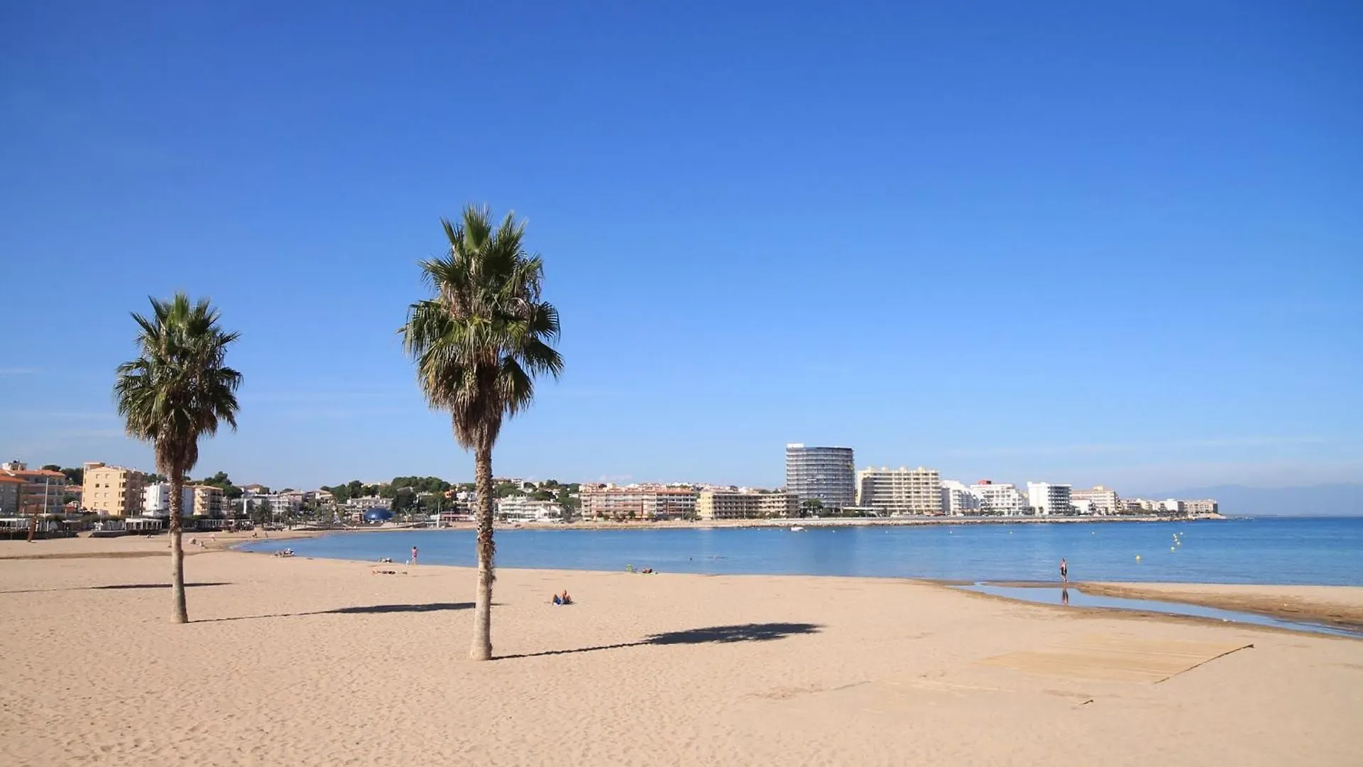 Beautiful Renovated Apartment With Views L' Escala Spanien