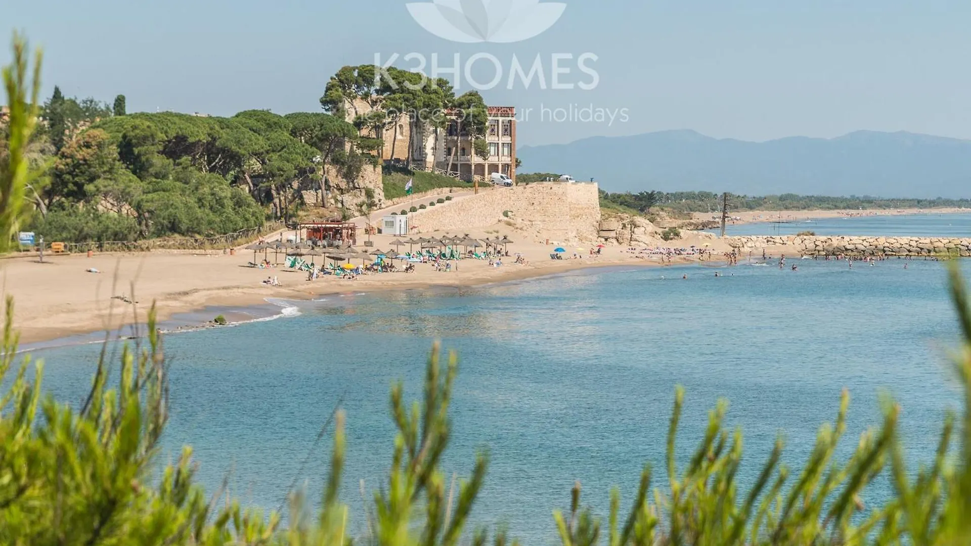 Beautiful Renovated Apartment With Views L' Escala Spanien