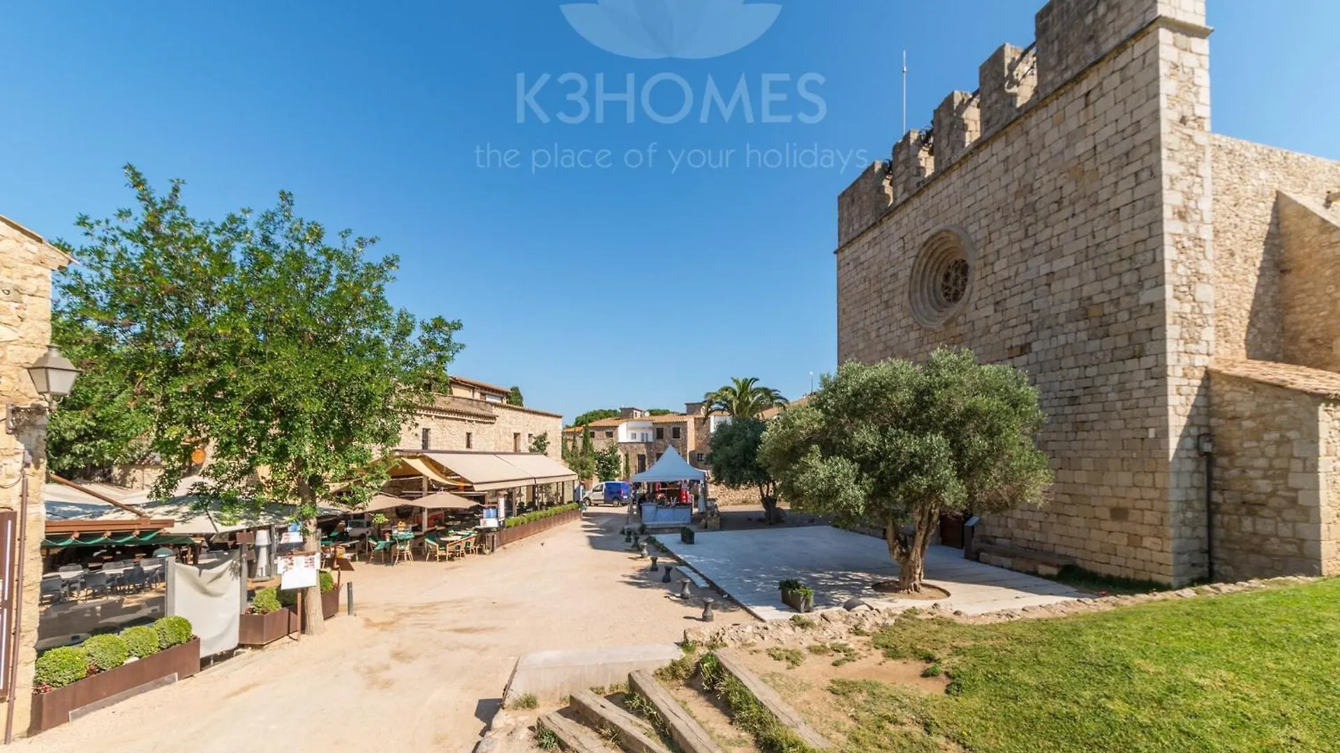 Beautiful Renovated Apartment With Views L' Escala
